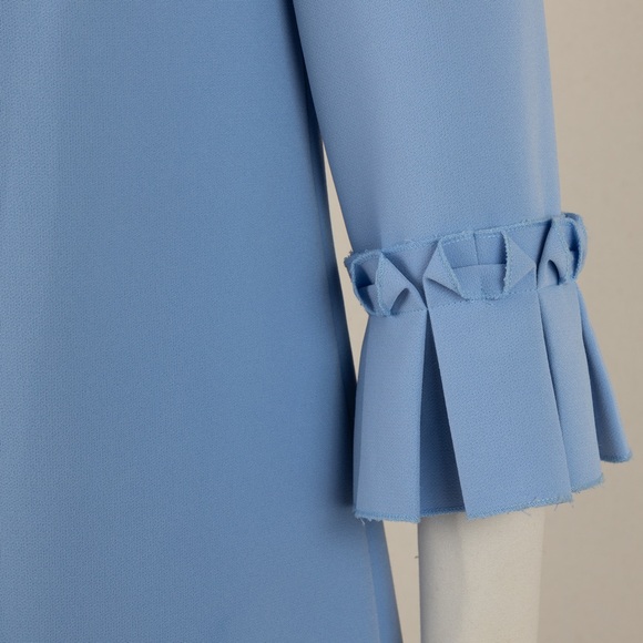 Elegant Blue Dress with Embellished Neckline - Picture 3 of 7